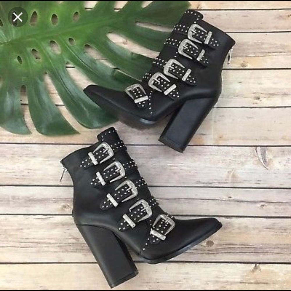 Steve Madden boots